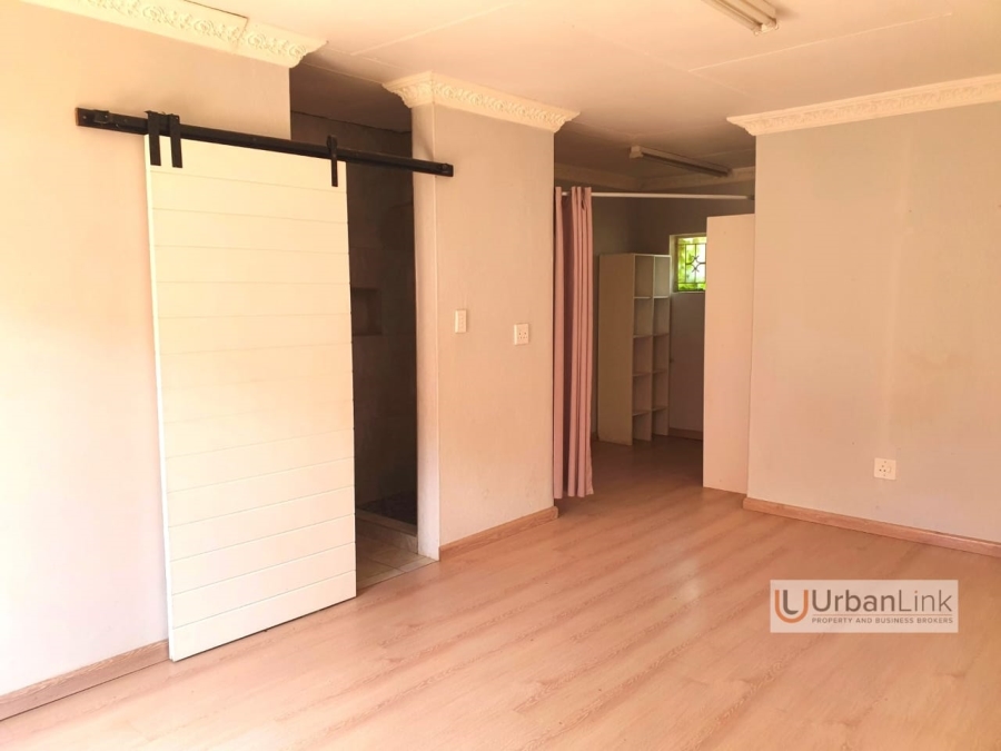 4 Bedroom Property for Sale in Safari Gardens North West